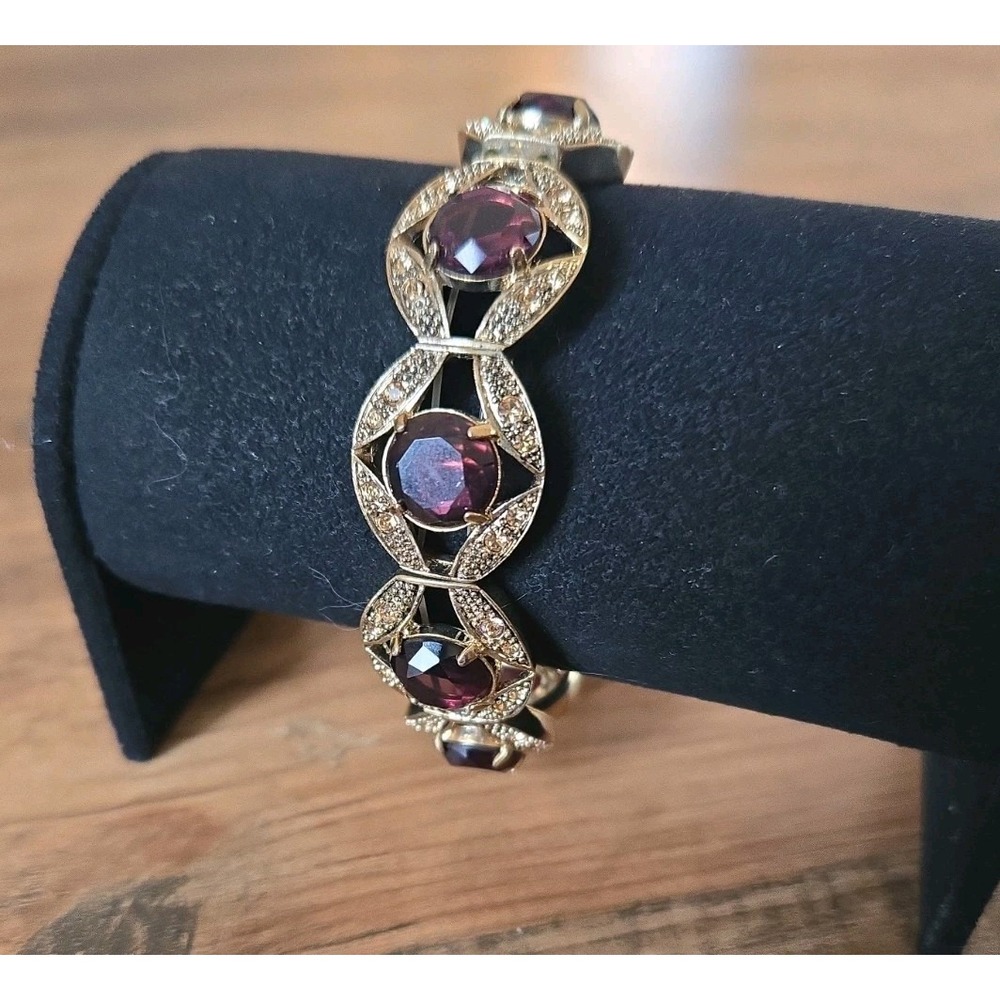 2007 Monet Expandable Gold Tone Faux Amythest Ornate Bracelet Estate NWT - Picture 2 of 10